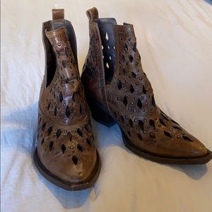 Ariat ankle booties